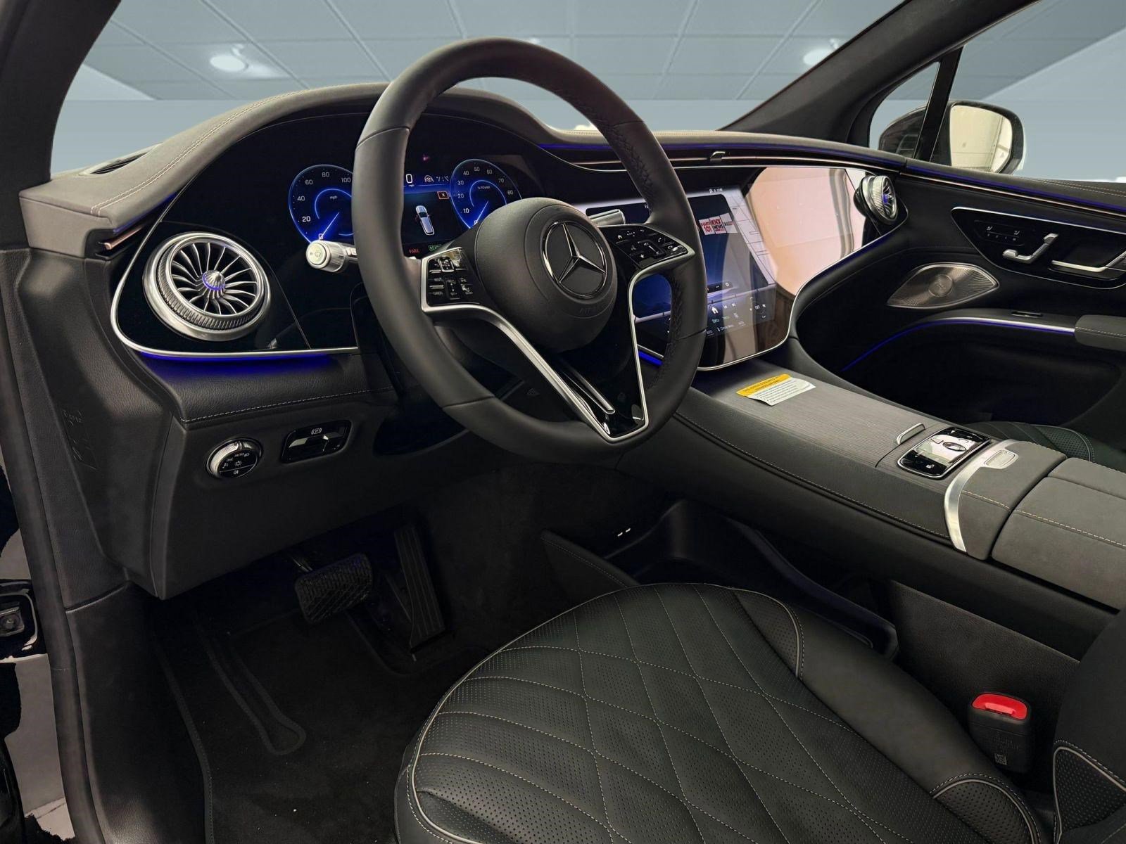 New 2026 Mercedes-Benz EQS 550 4MATIC SUV image 4