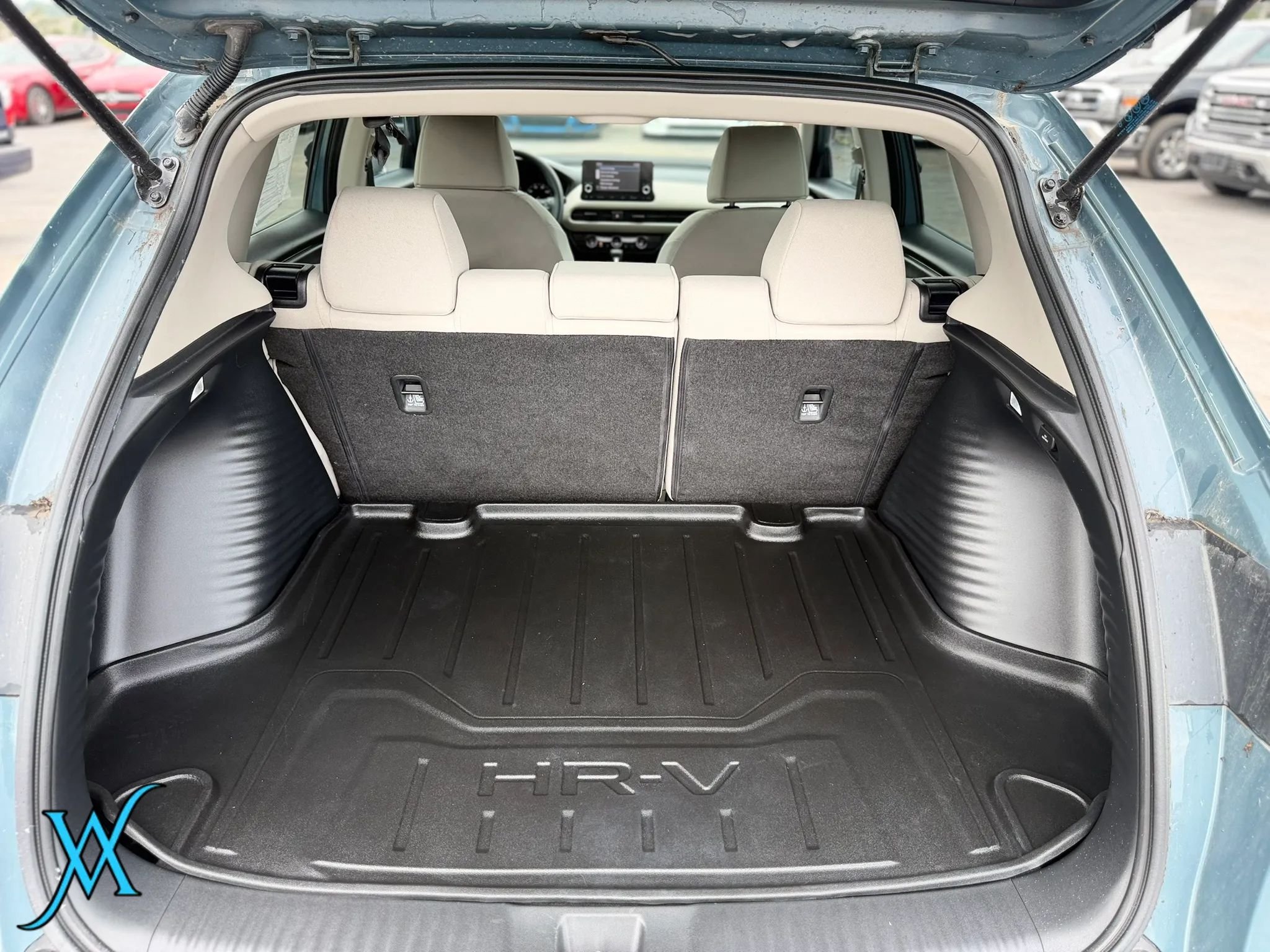 Used 2025 Honda HR-V LX image 37