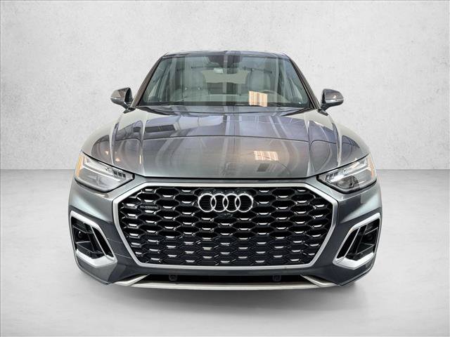 Used 2023 Audi Q5 2.0T Premium w/ Convenience Package AWD/4WD image 2