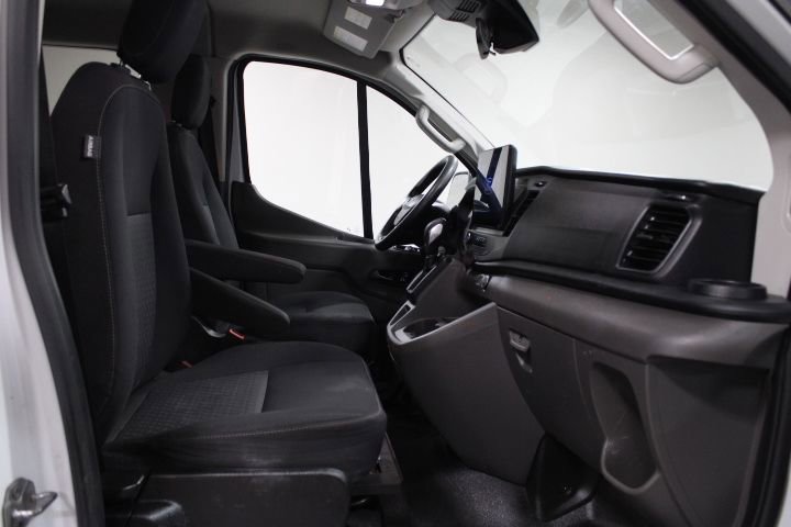 Used 2022 Ford Transit 350 XLT image 10