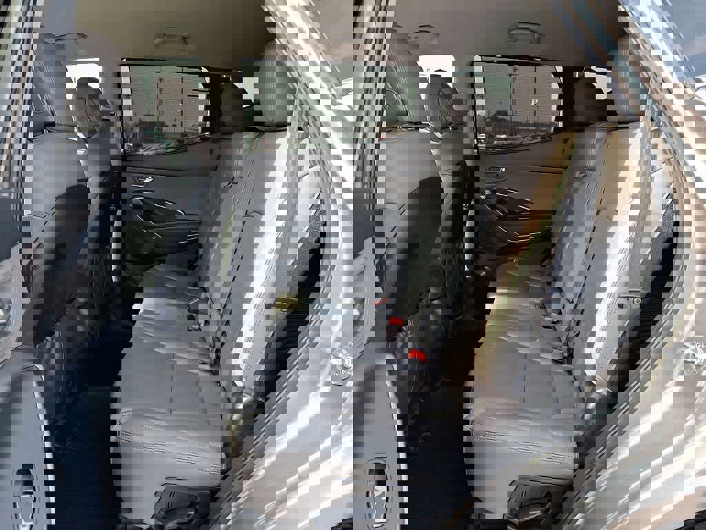 Used 2018 Hyundai Santa Fe Sport image 9