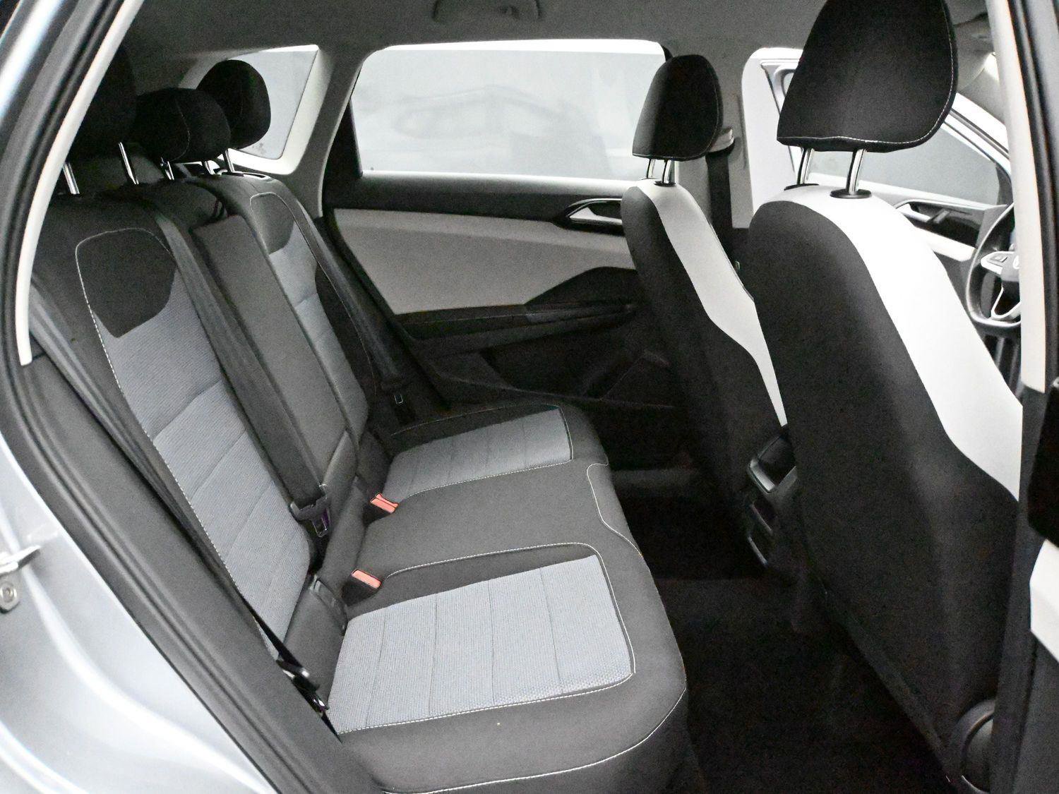 Certified 2025 Volkswagen Taos S w/ Taos Adventure Package (SXB) AWD/4WD image 16