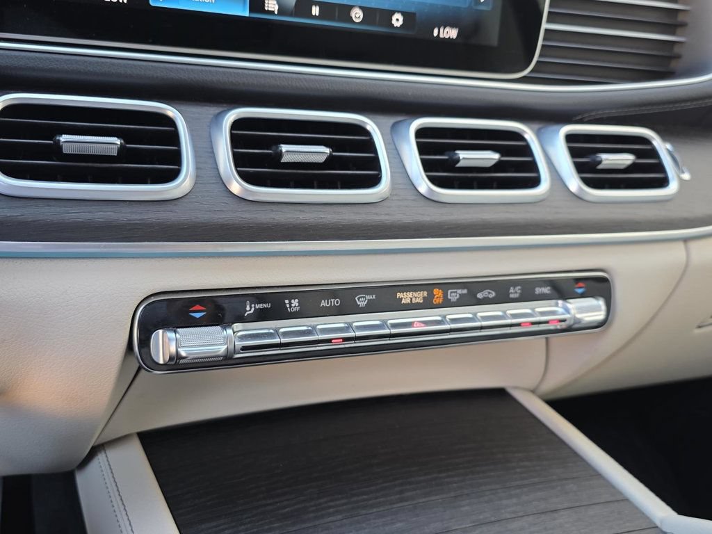Used 2021 Mercedes-Benz GLS 450 4MATIC image 30