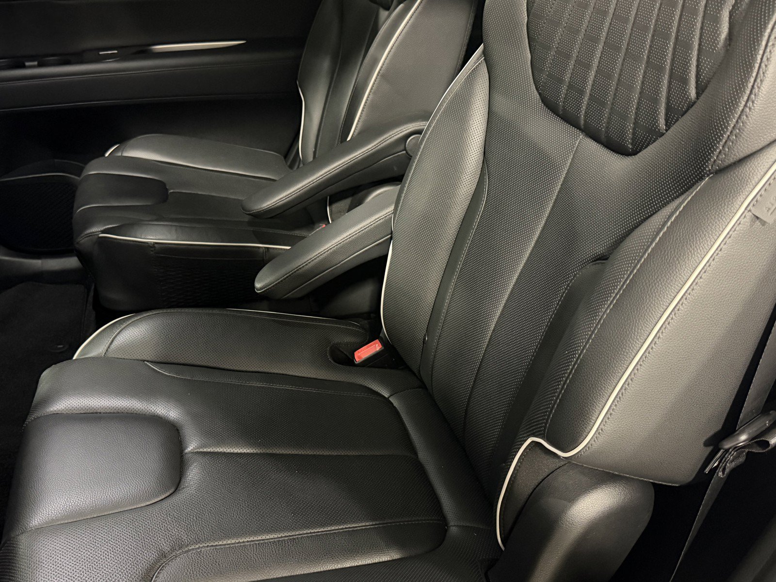 Certified 2023 Hyundai Palisade Limited AWD/4WD image 19