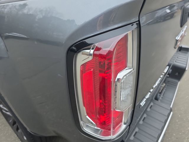 Used 2020 GMC Canyon SLE w/ Driver Alert Package image 47