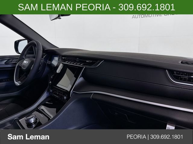 New 2025 Jeep Grand Cherokee L Altitude image 30