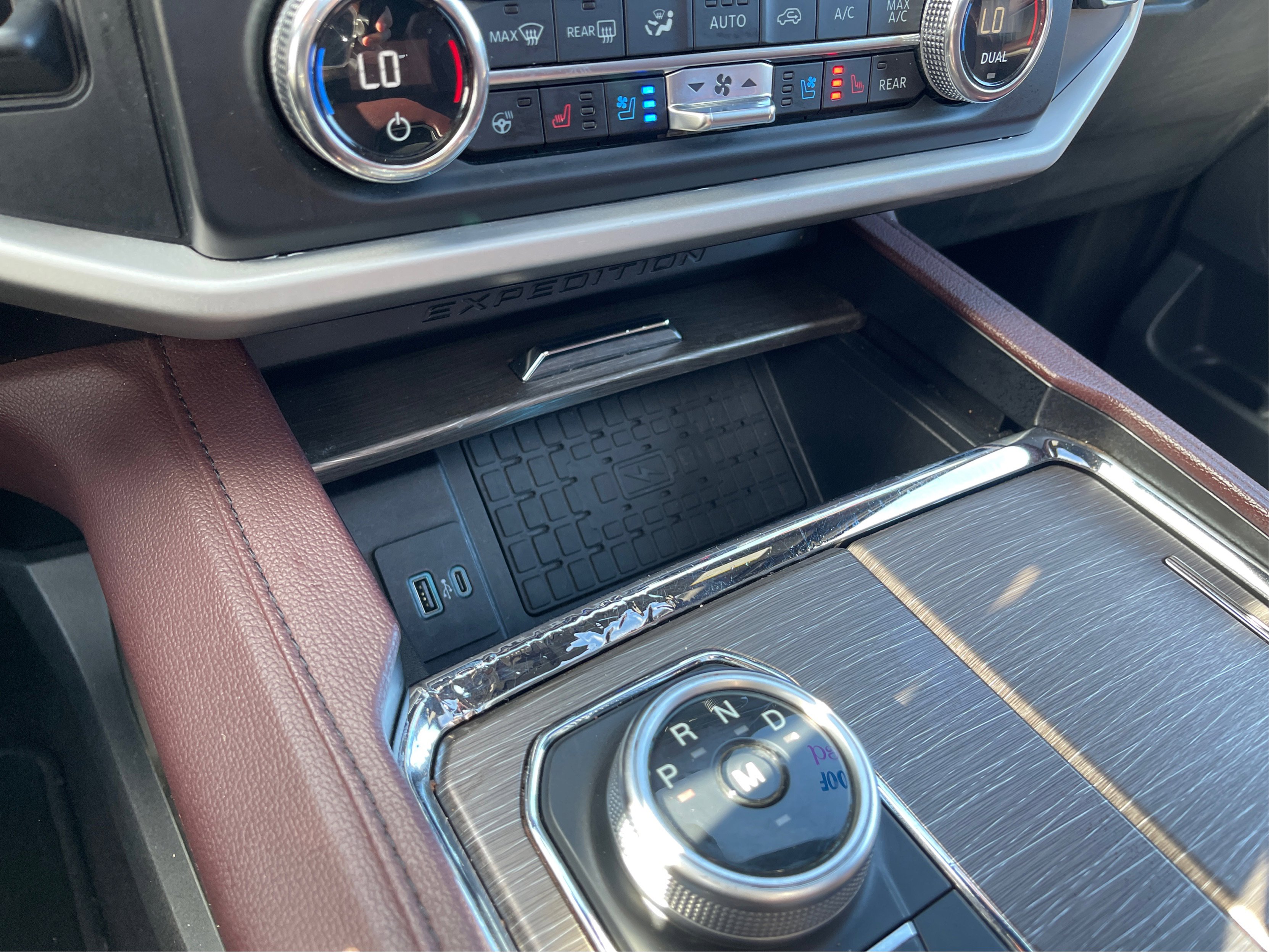 Used 2023 Ford Expedition Max Limited image 32