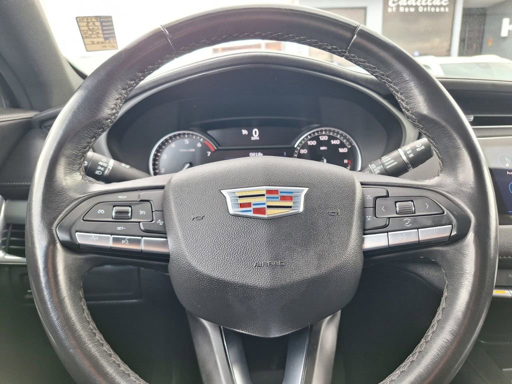 Used 2023 Cadillac XT4 Premium Luxury image 18