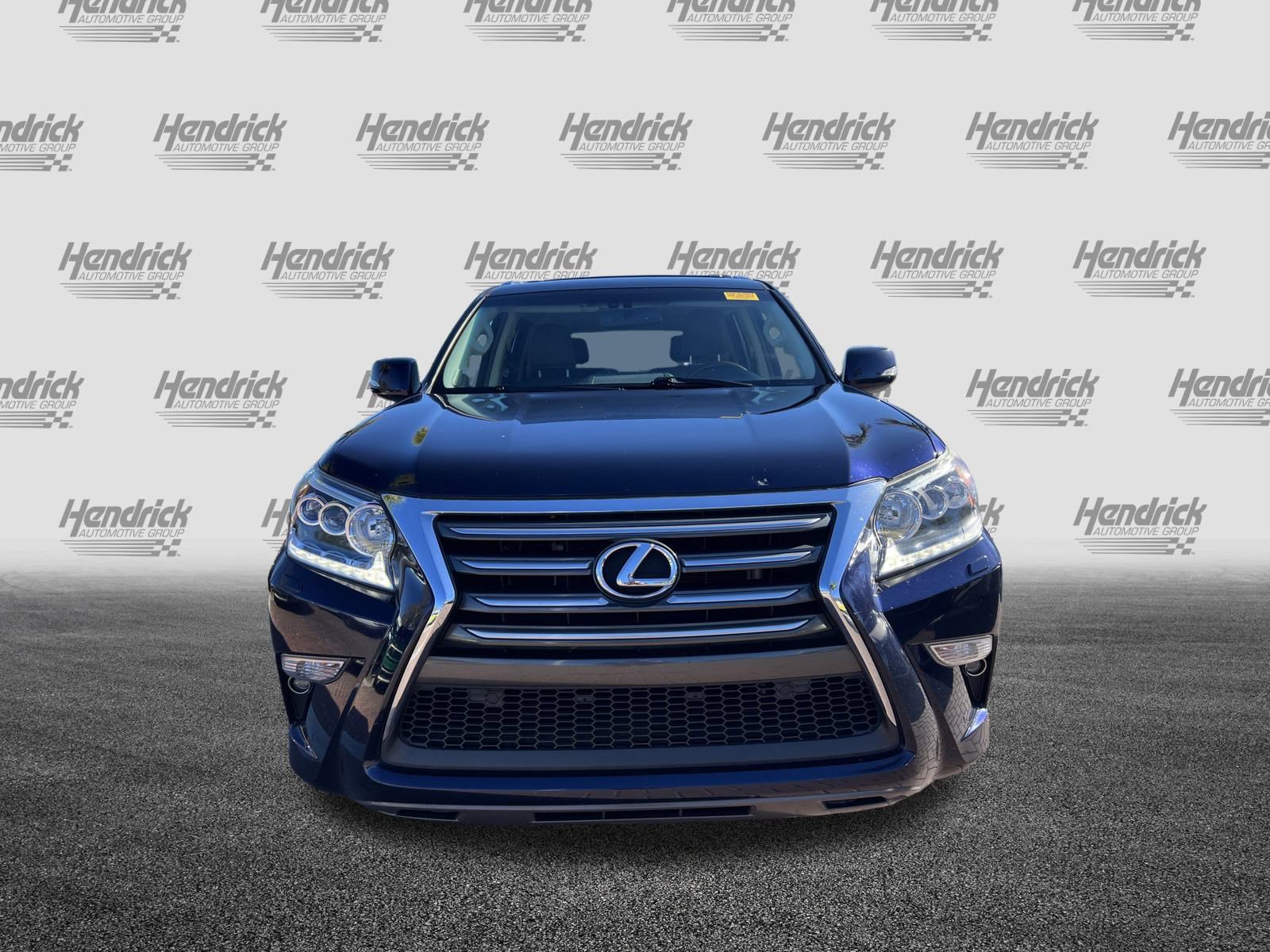 Used 2017 Lexus GX 460 Premium image 3