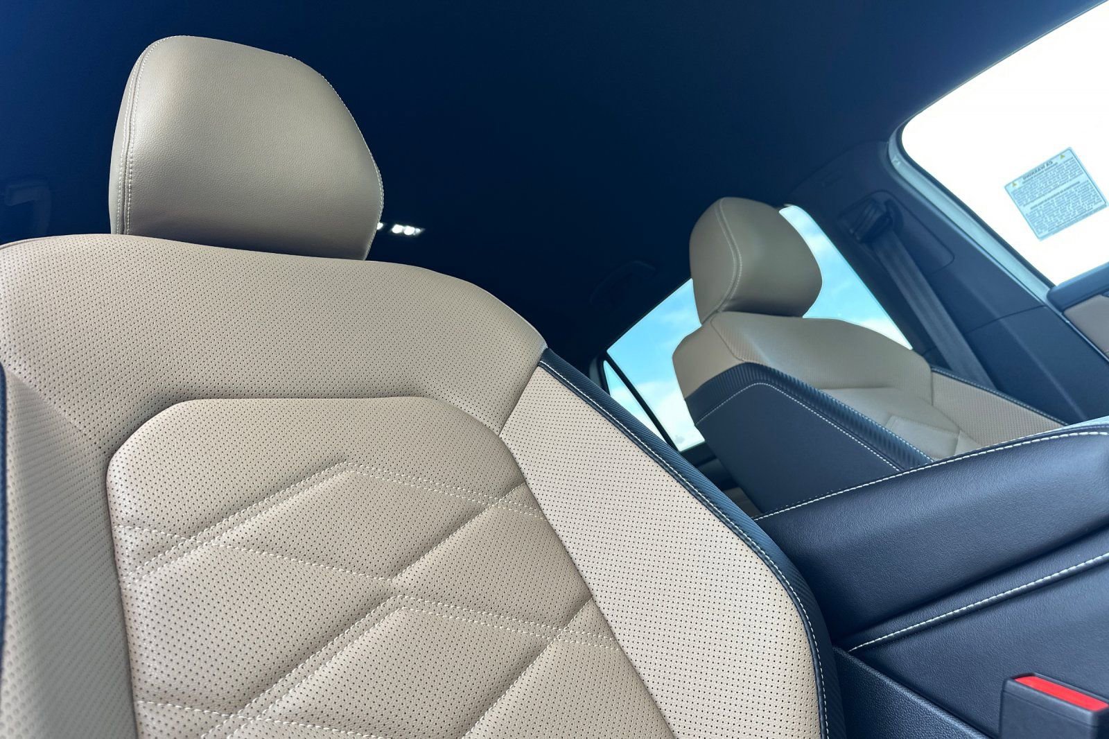 New 2026 Volkswagen Atlas Cross Sport SE AWD/4WD image 15