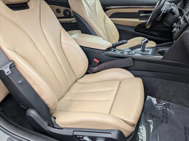 Used 2016 BMW M4 Convertible image 20