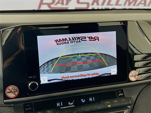 Used 2025 Toyota Camry LE image 18