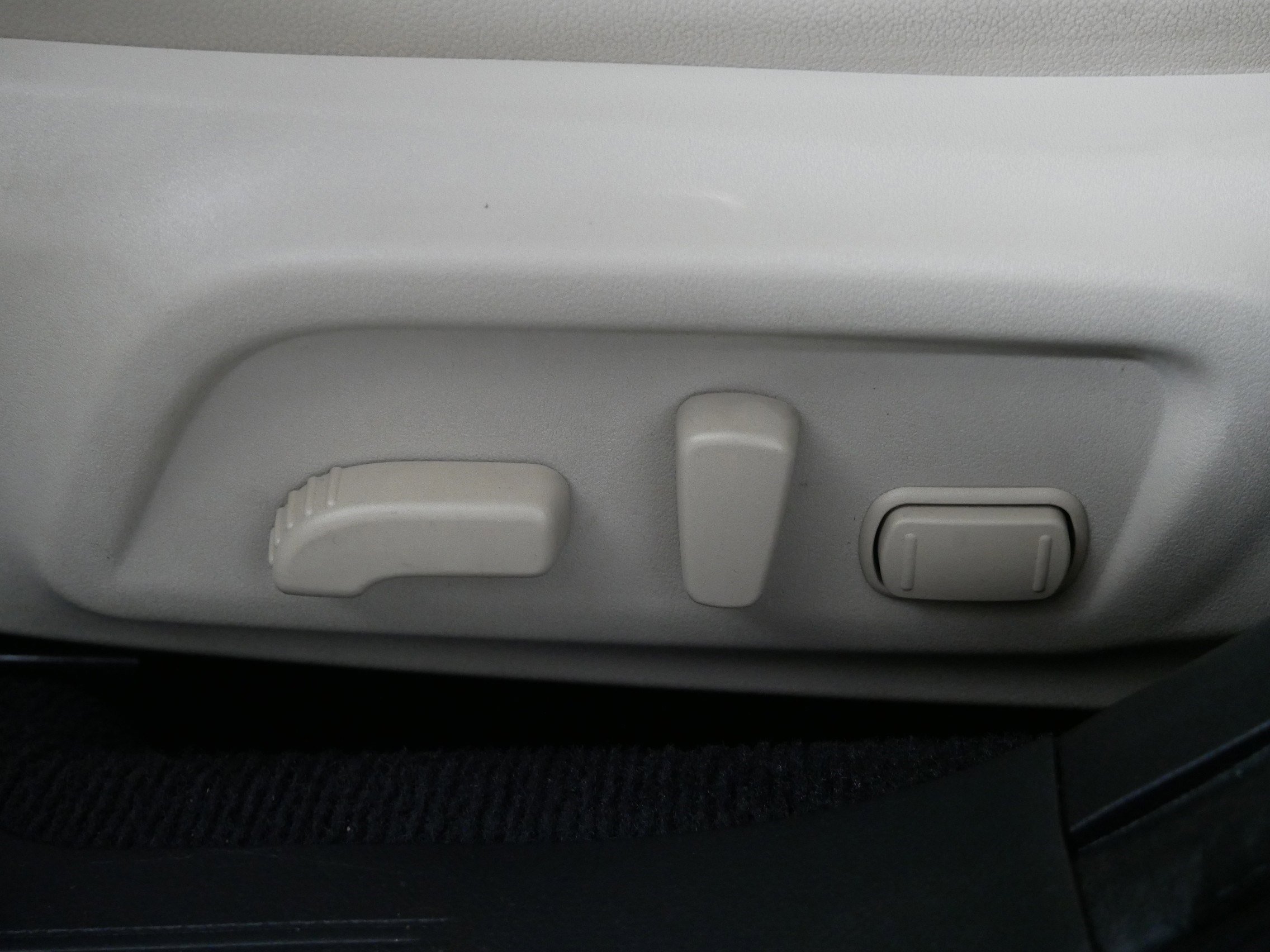 Used 2017 Subaru Outback 2.5i Limited image 20