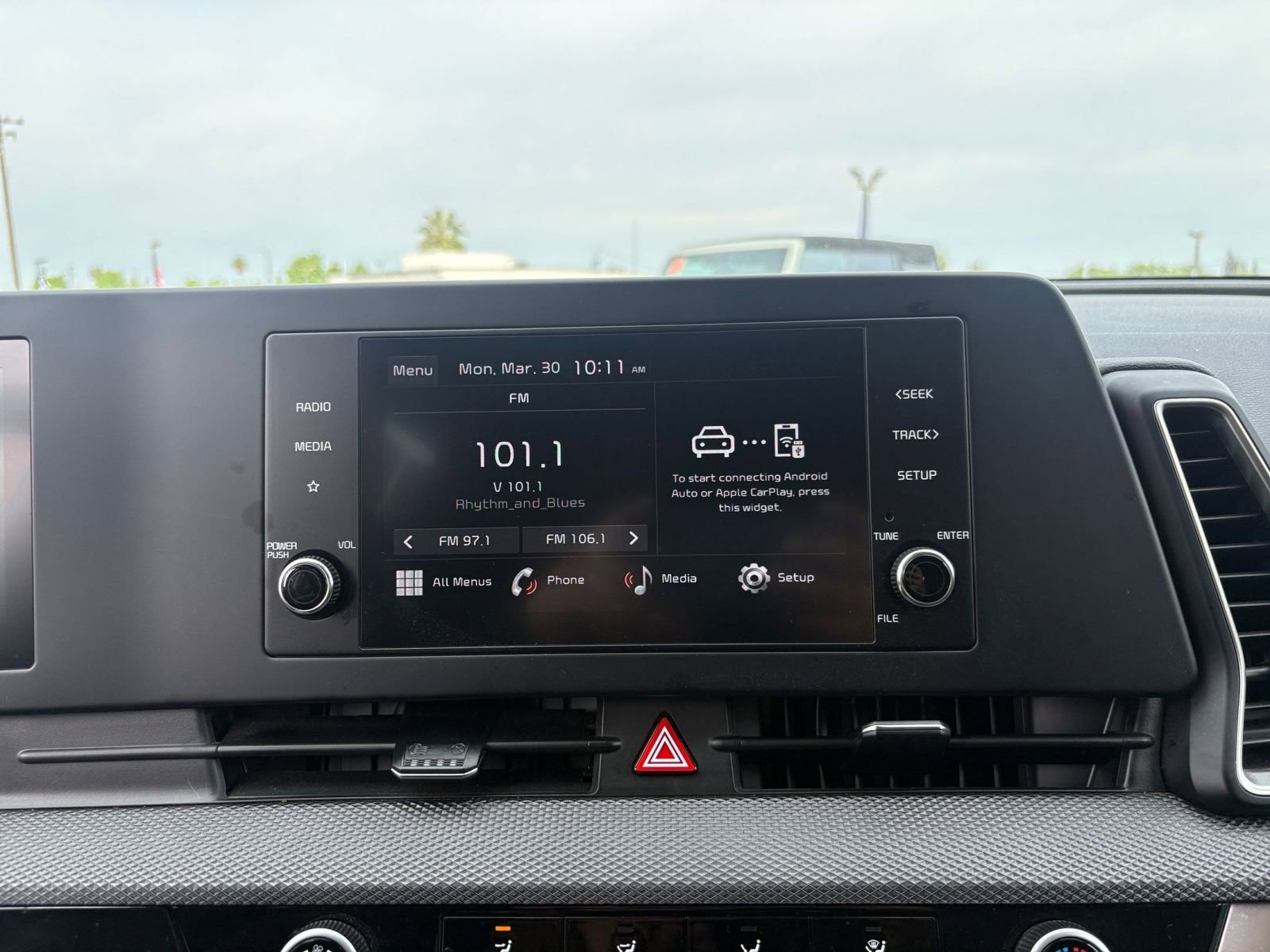 Used 2025 Kia Sportage LX image 20