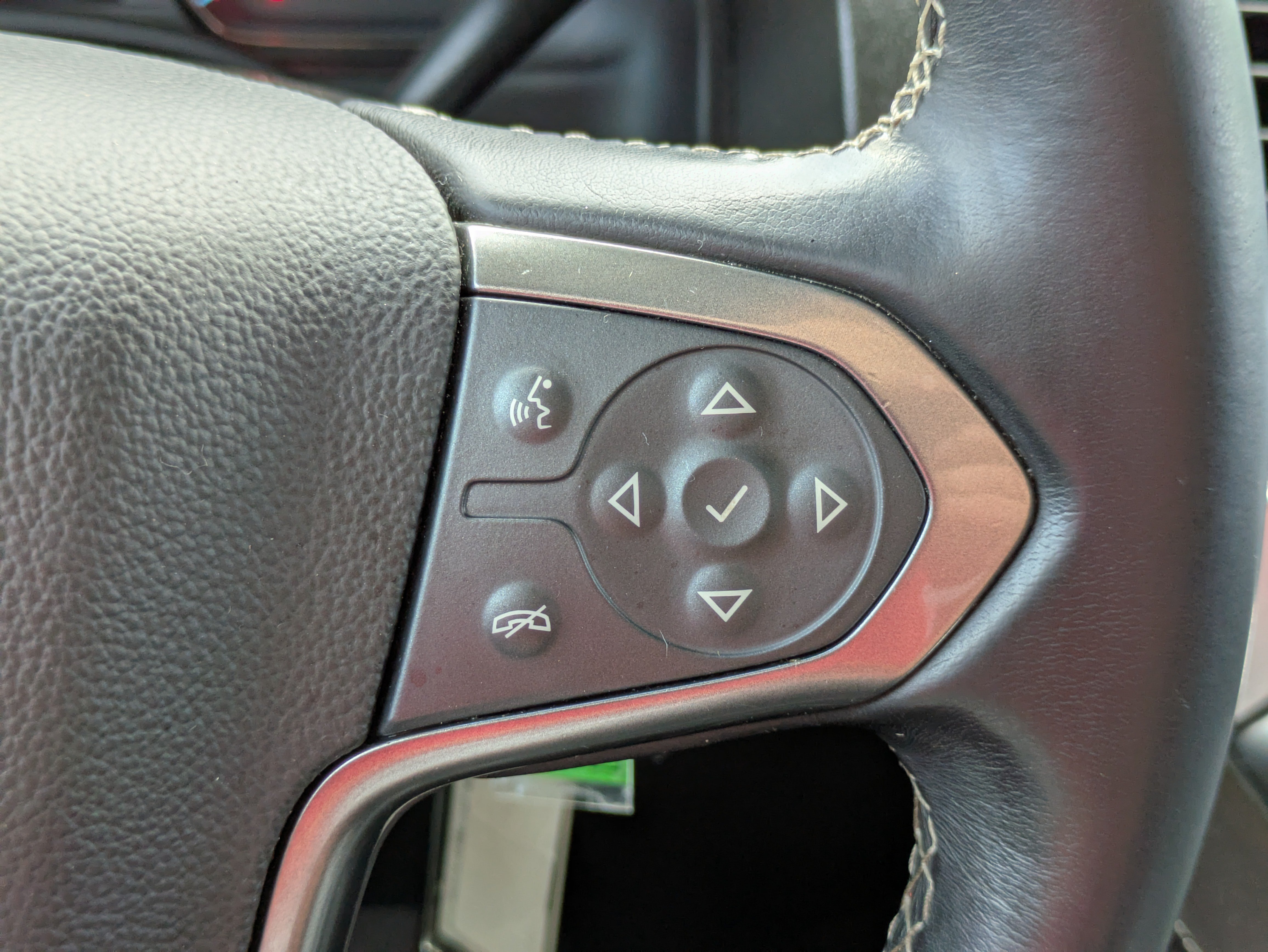 Used 2020 Chevrolet Tahoe LT RWD image 25