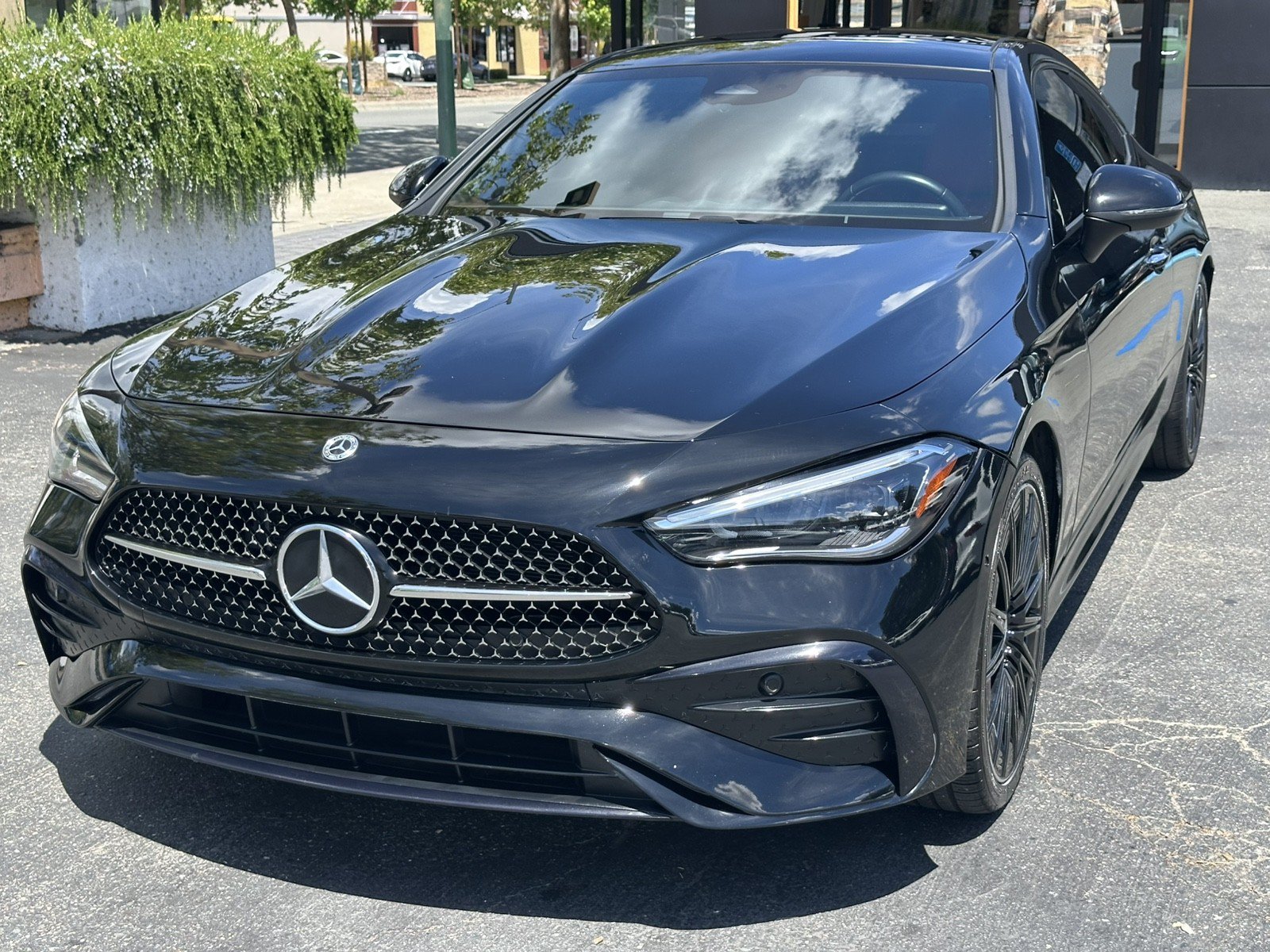Used 2024 Mercedes-Benz CLE 300 4MATIC Coupe image 4
