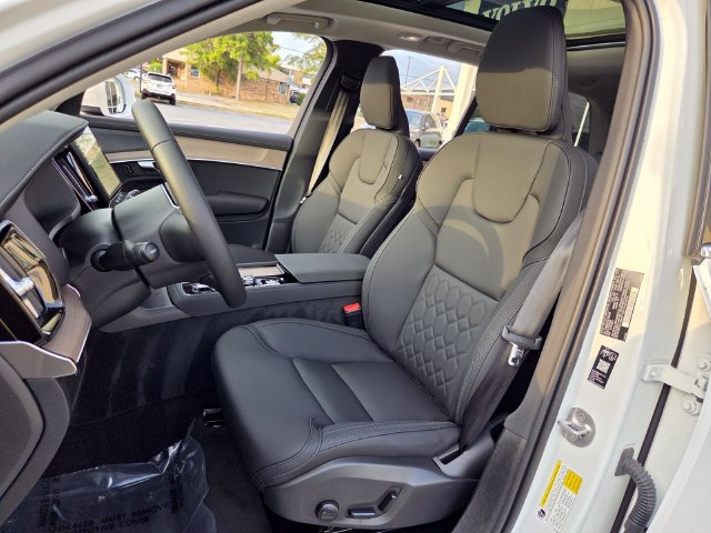 New 2026 Volvo XC90 B6 Plus AWD/4WD image 8