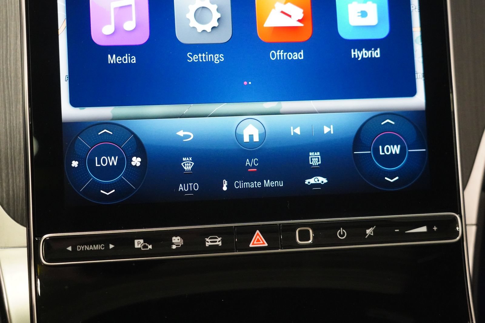 Certified 2026 Mercedes-Benz GLC 350e 4MATIC image 25