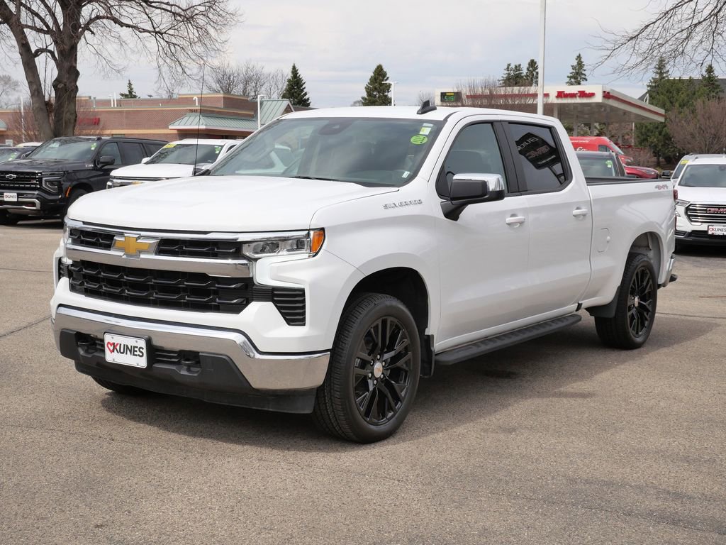 Used 2025 Chevrolet Silverado 1500 LT w/ Work Truck Package AWD/4WD image 4