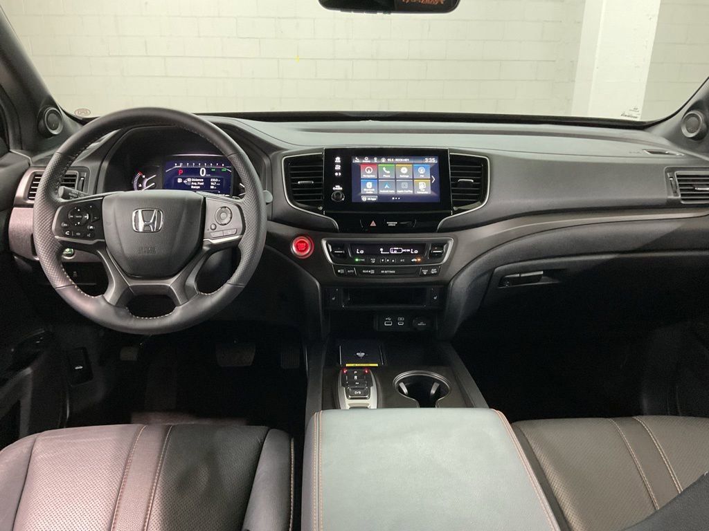 Used 2025 Honda Passport TrailSport image 6