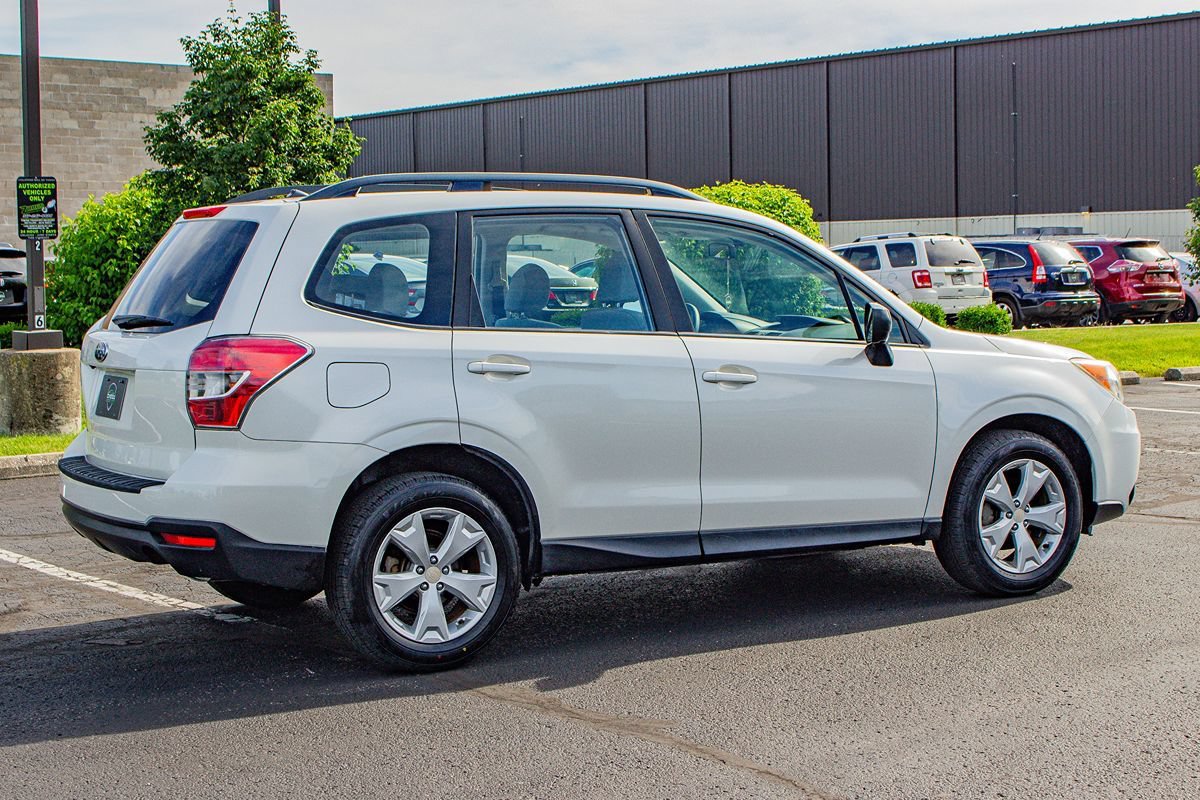 Used 2015 Subaru Forester 2.5i w/ Alloy Wheel Package AWD/4WD image 7
