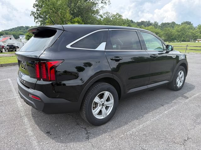 Used 2022 Kia Sorento LX AWD/4WD image 6
