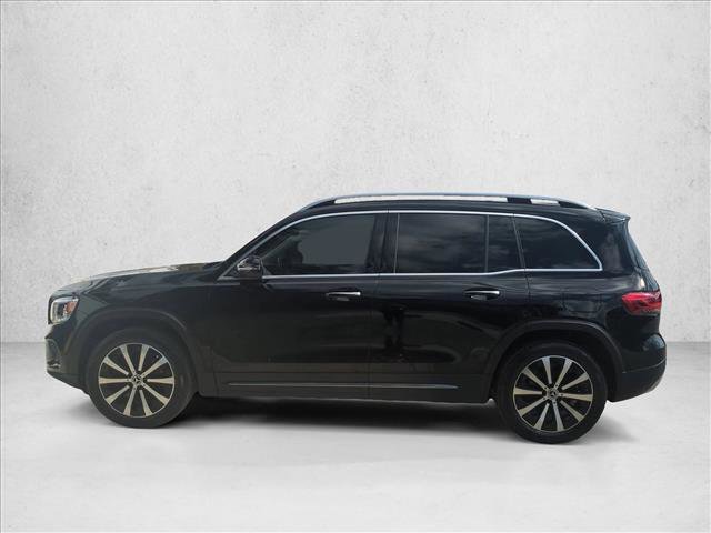 Used 2020 Mercedes-Benz GLB 250 w/ Premium Package image 9