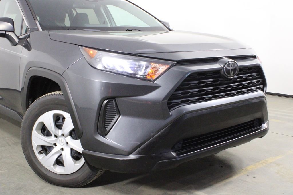 Used 2020 Toyota RAV4 LE image 43