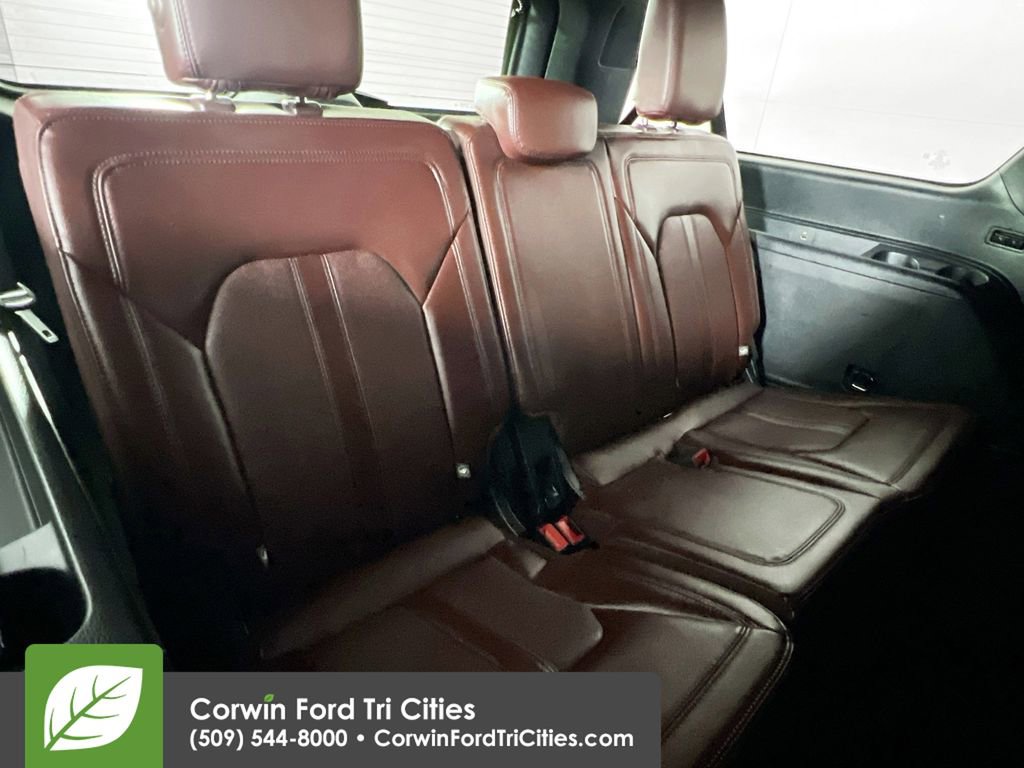 Used 2022 Ford Expedition Max Limited image 17