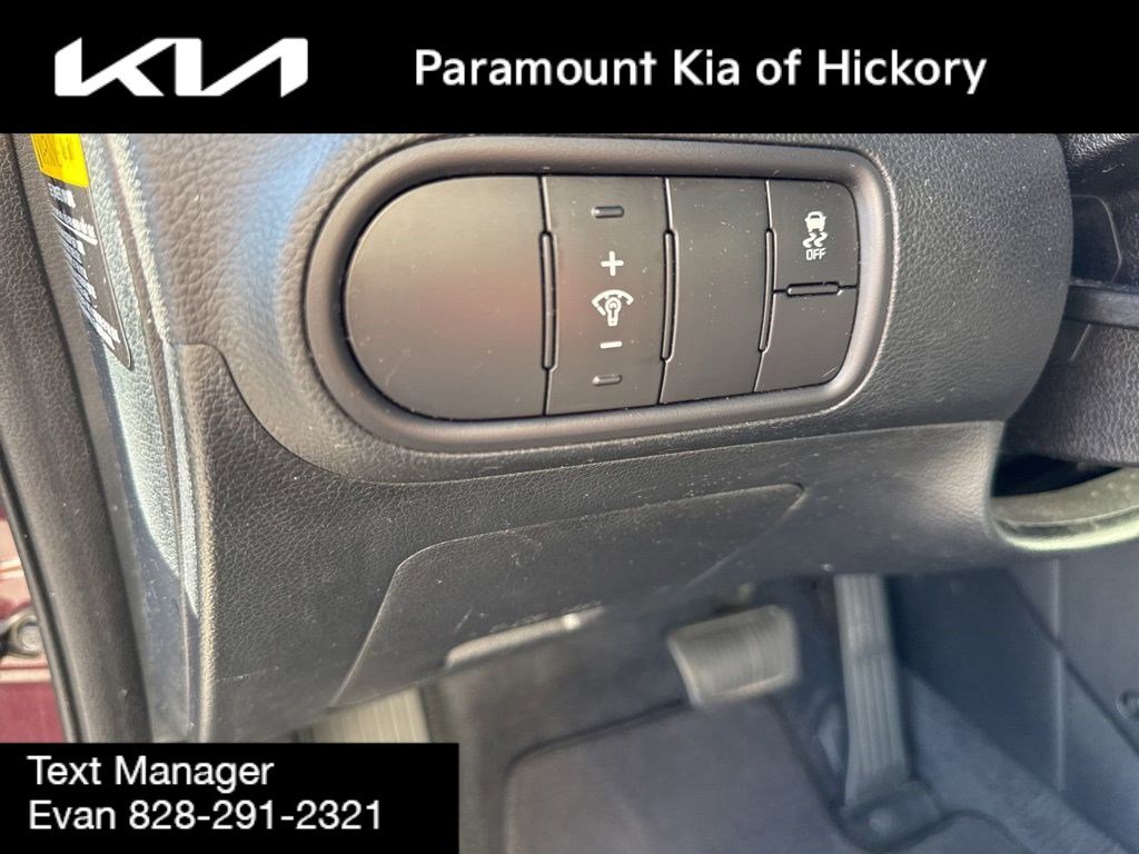 Used 2017 Kia Forte LX FWD image 15