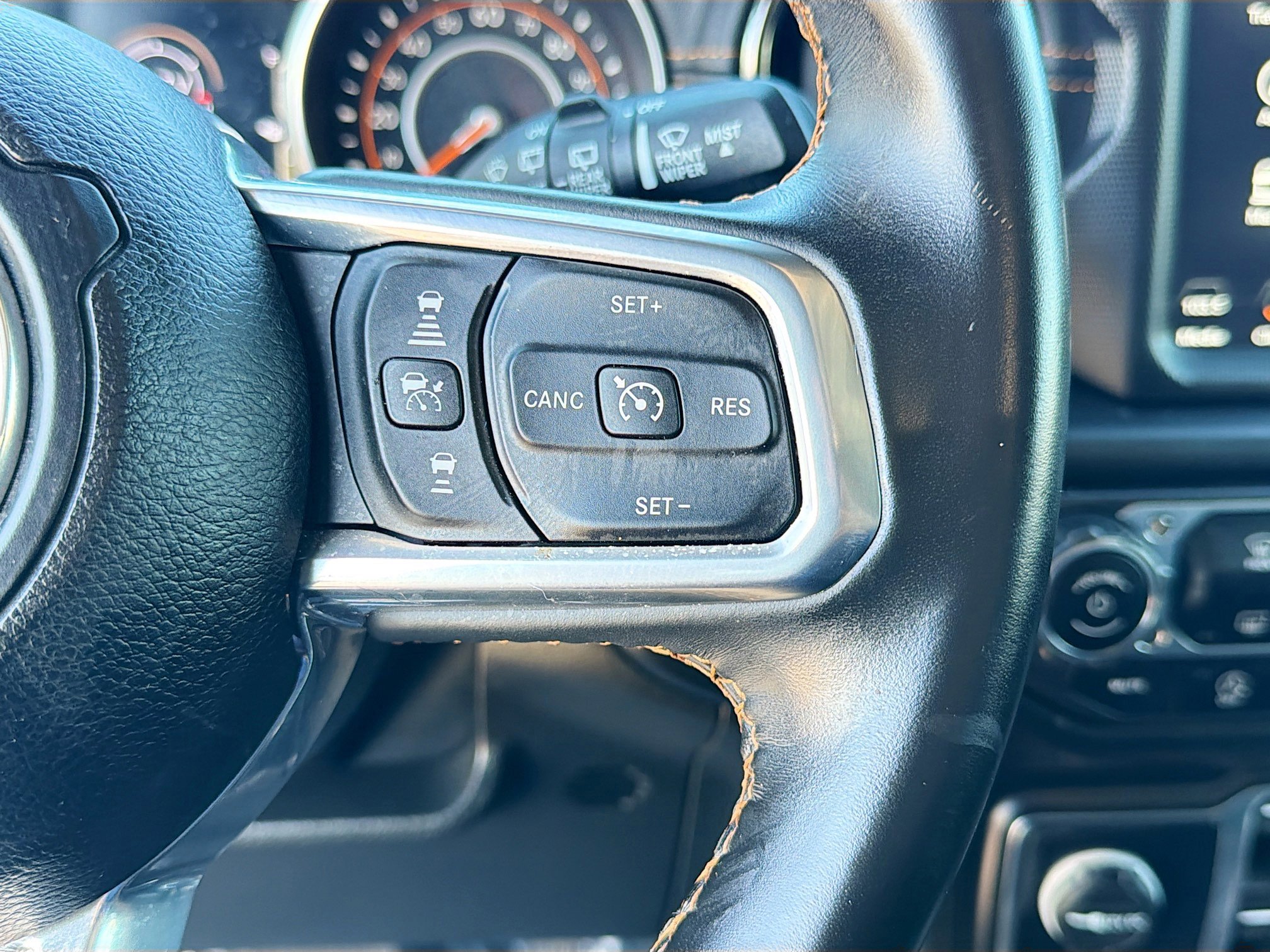 Used 2022 Jeep Wrangler Unlimited Sahara image 36