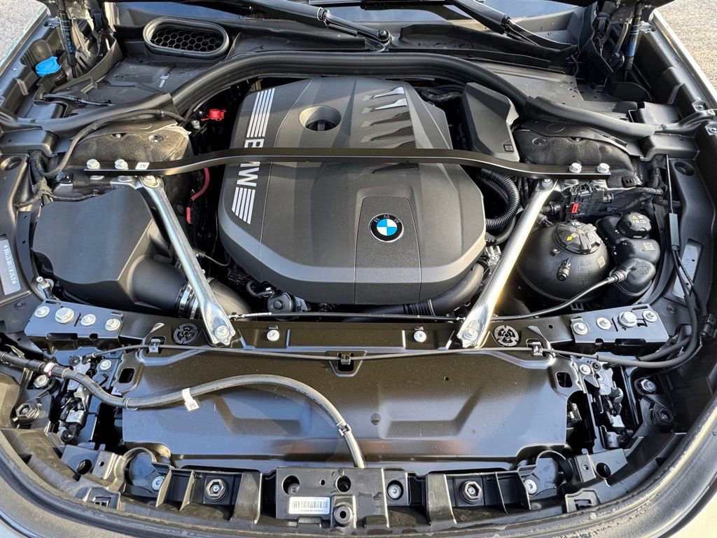 Used 2026 BMW 740i xDrive w/ Premium Package image 28