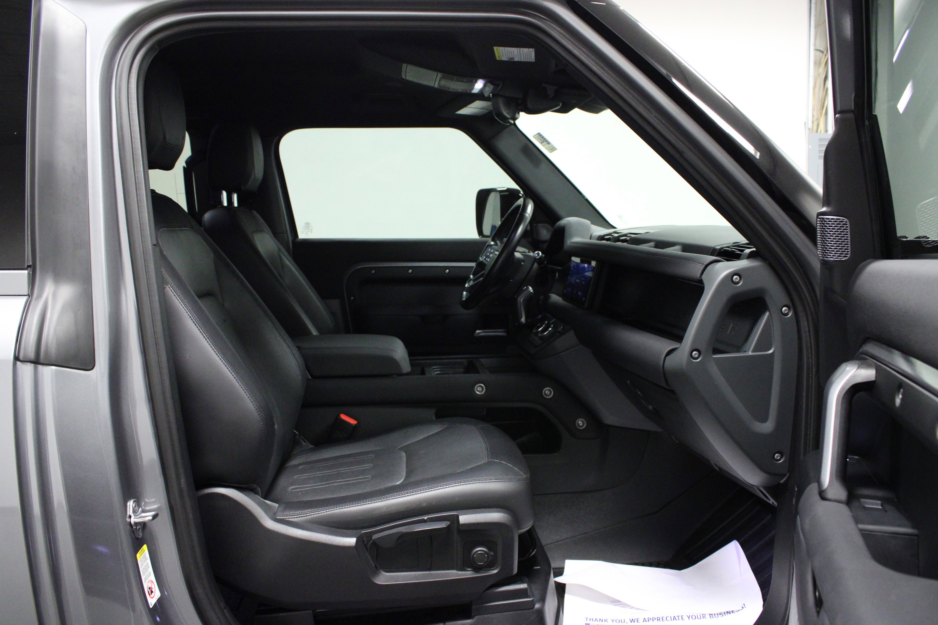 Used 2021 Land Rover Defender 90 X-Dynamic S image 15