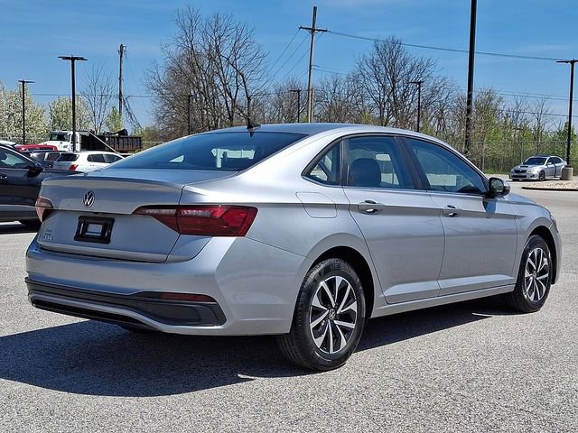 Used 2022 Volkswagen Jetta S image 9