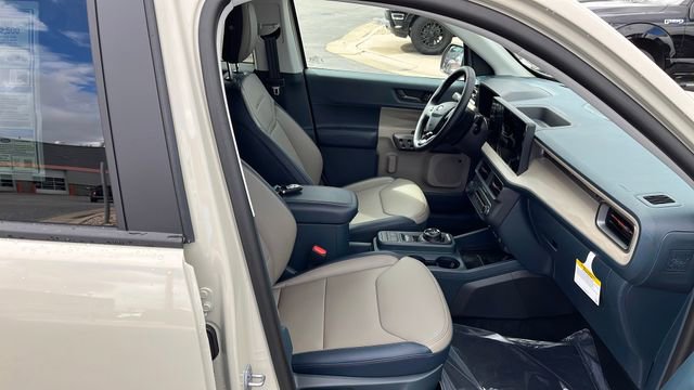 Used 2025 Ford Maverick Lariat AWD/4WD image 37