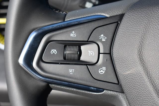 New 2026 Chevrolet Trax LT w/ Sunroof Package image 25