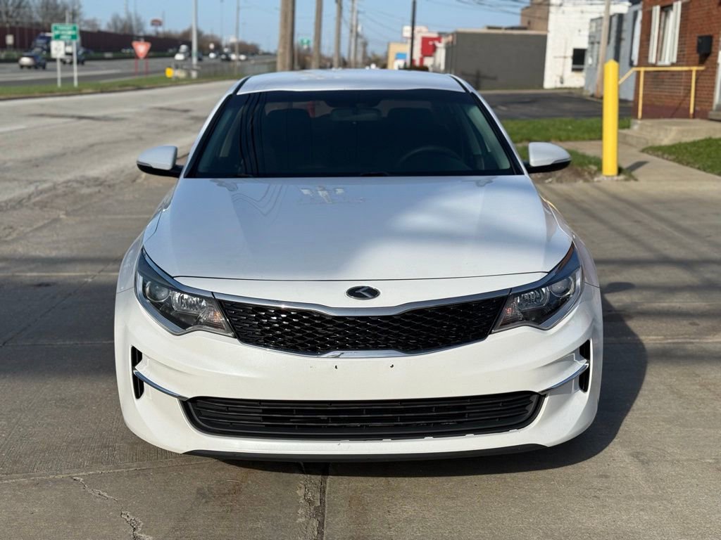 Used 2018 Kia Optima LX w/ Convenience Package image 2