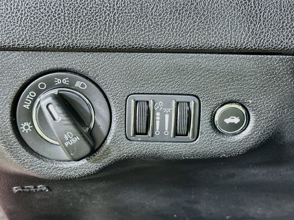 Used 2023 Chrysler 300 S RWD image 10