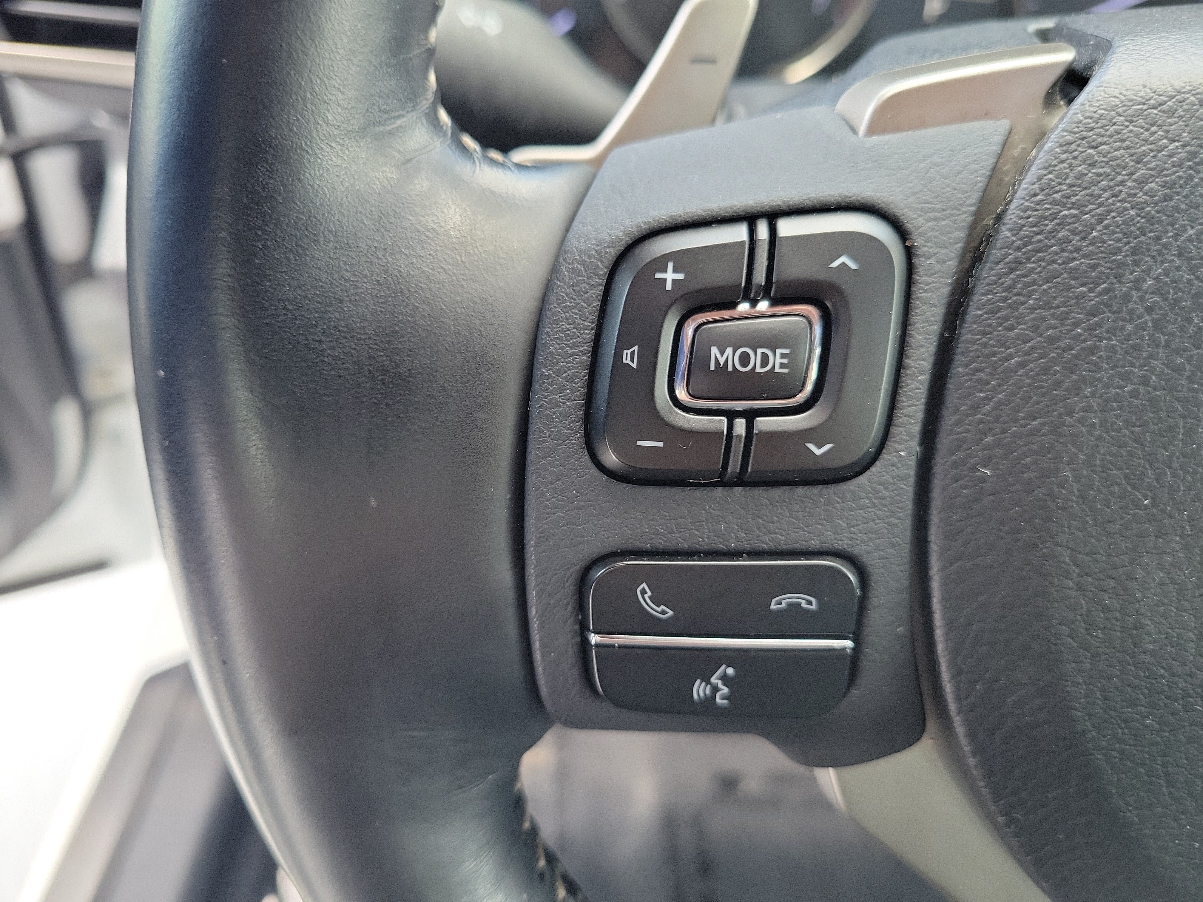 Used 2019 Lexus IS 300 w/ Navigation Package RWD image 24