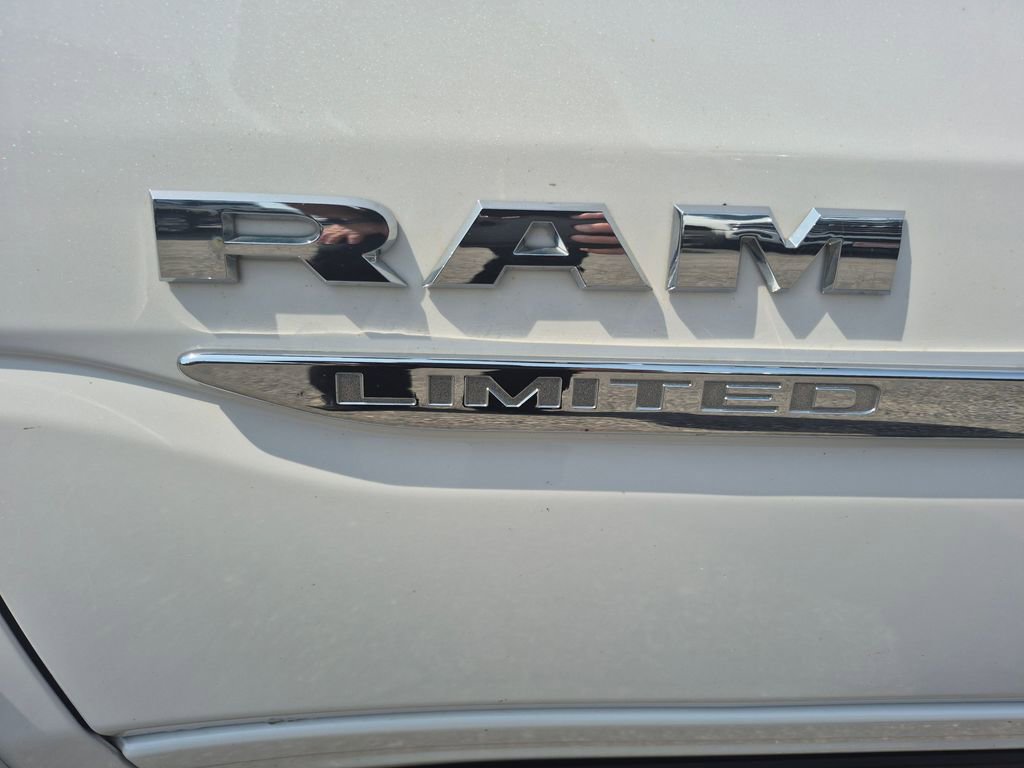 Used 2023 RAM 1500 Limited AWD/4WD image 11