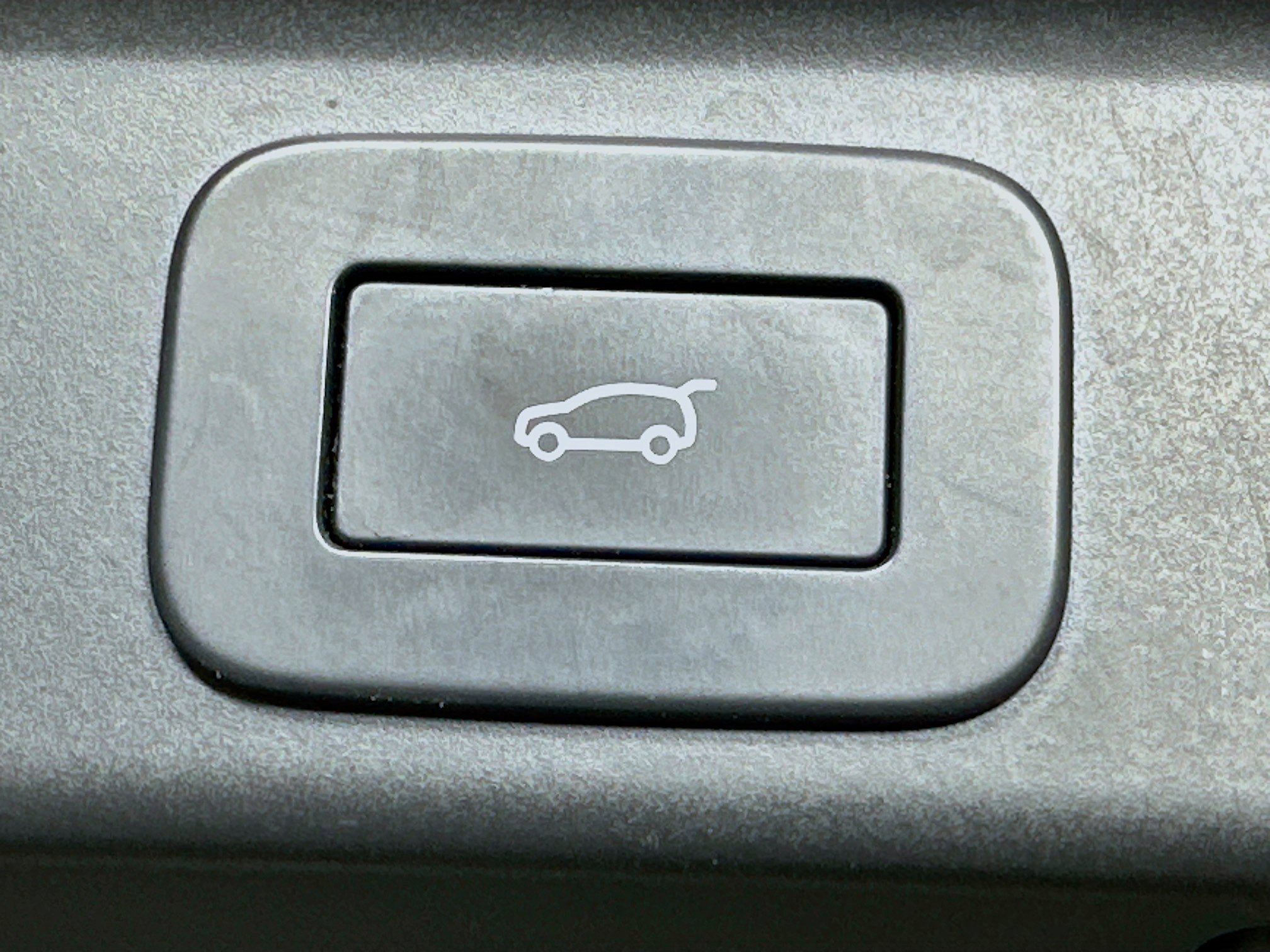 Used 2023 Jaguar F-PACE S image 31