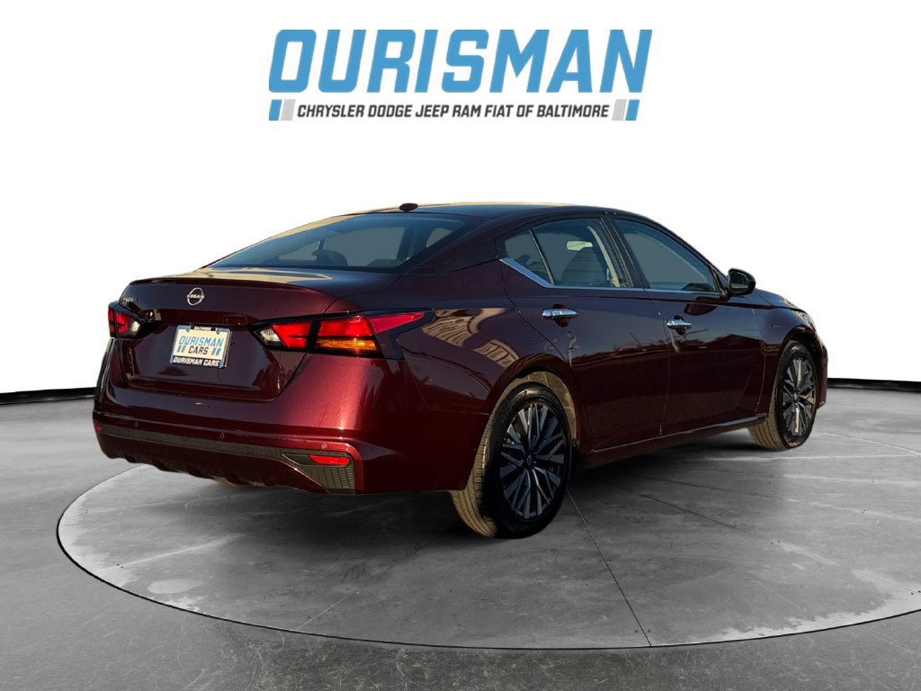 Used 2025 Nissan Altima 2.5 SV FWD image 6