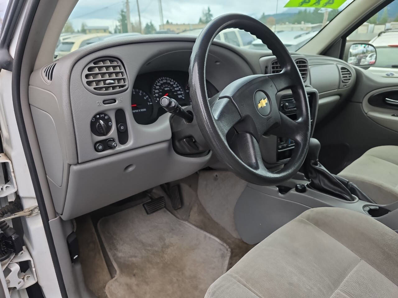 Used 2005 Chevrolet TrailBlazer EXT LS w/ LS Preferred Equipment Group image 10