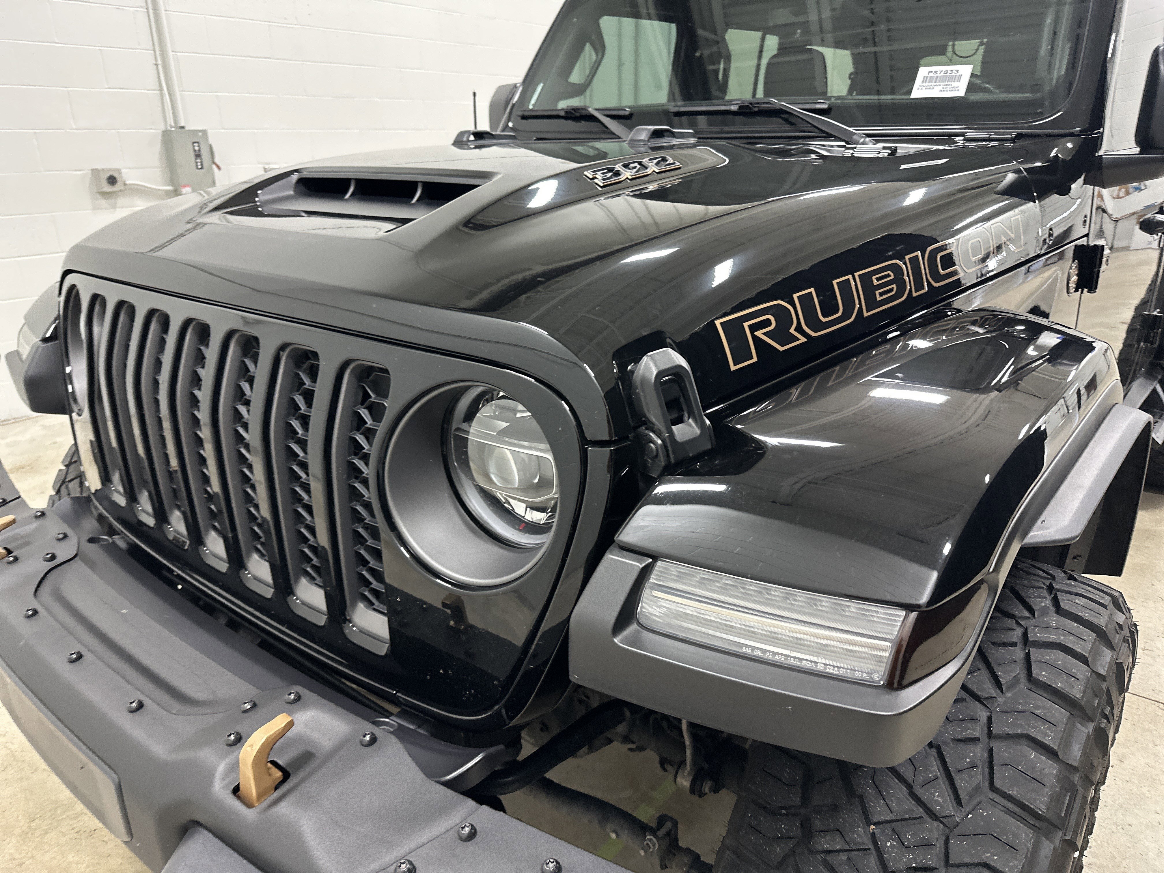 Used 2022 Jeep Wrangler Unlimited Rubicon w/ Xtreme Recon 35" Tire Package image 6