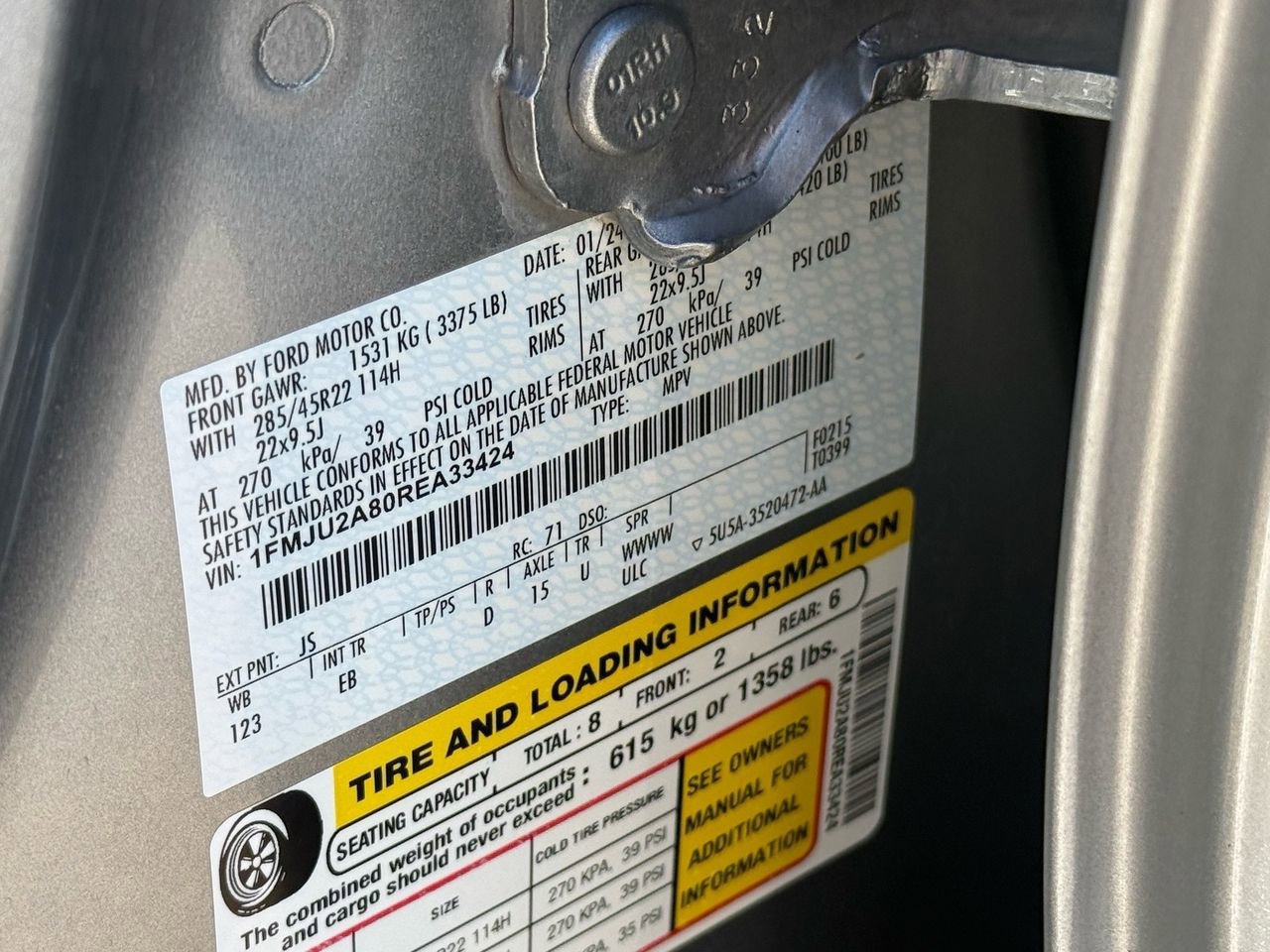 Used 2024 Ford Expedition Limited image 32