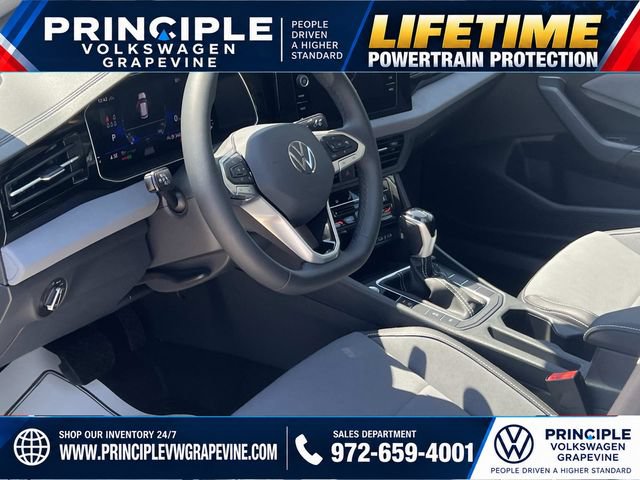 New 2027 Volkswagen Jetta SE FWD image 11