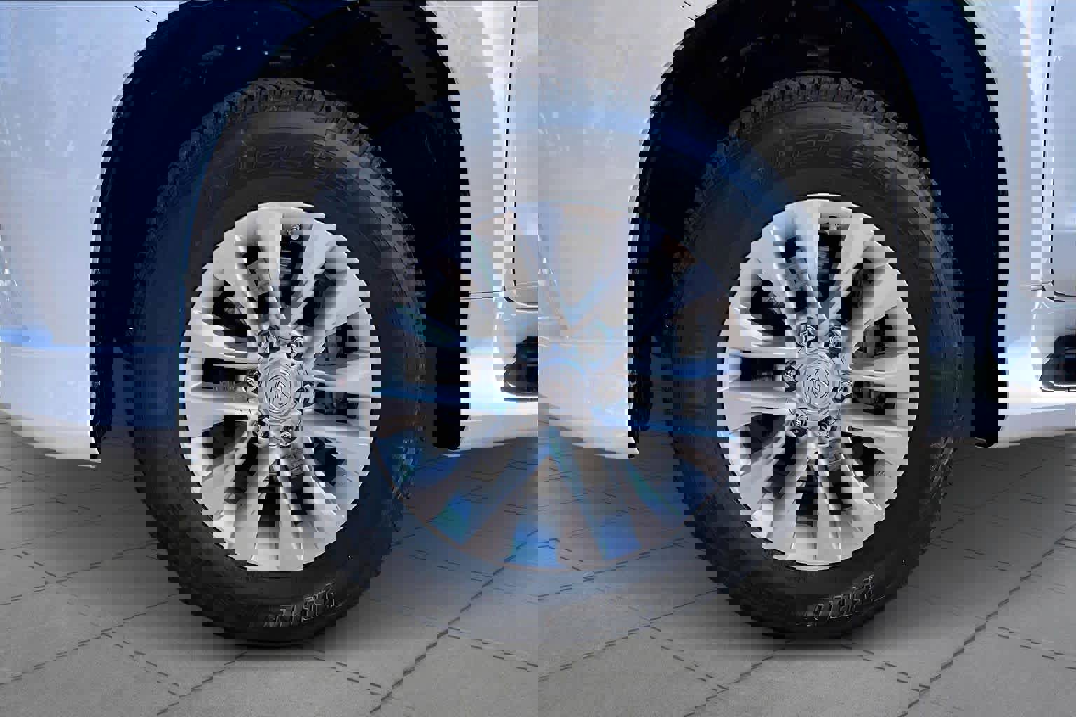 Used 2021 Lexus GX 460 Premium w/ Premium Package image 9