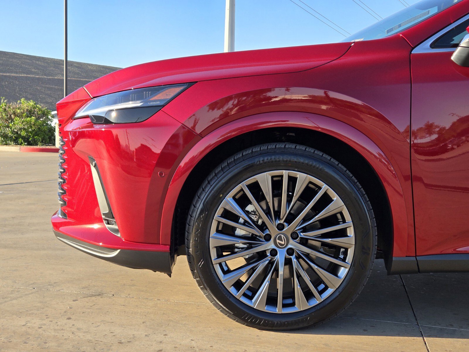 New 2026 Lexus RX 450h AWD image 4