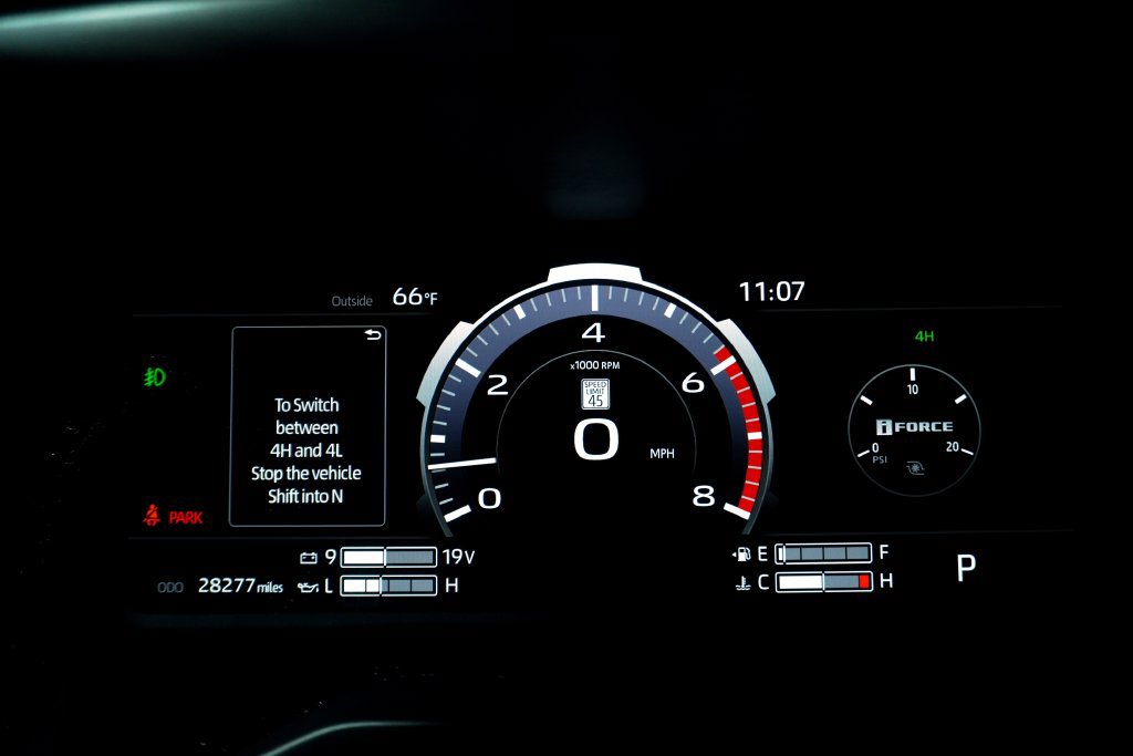 Used 2023 Toyota Tundra Platinum AWD/4WD image 27