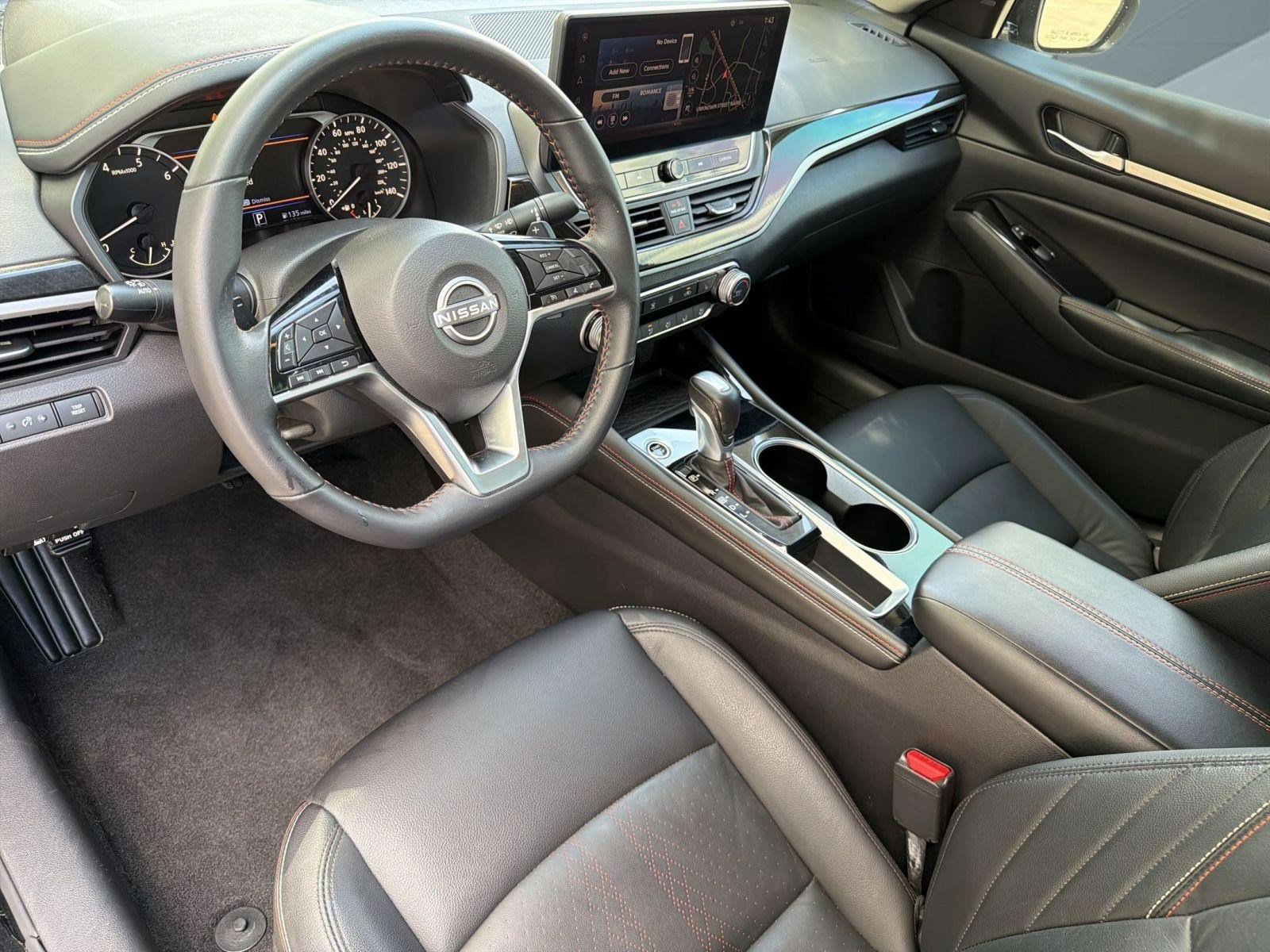 Used 2024 Nissan Altima 2.5 SR w/ SR Premium Package image 4